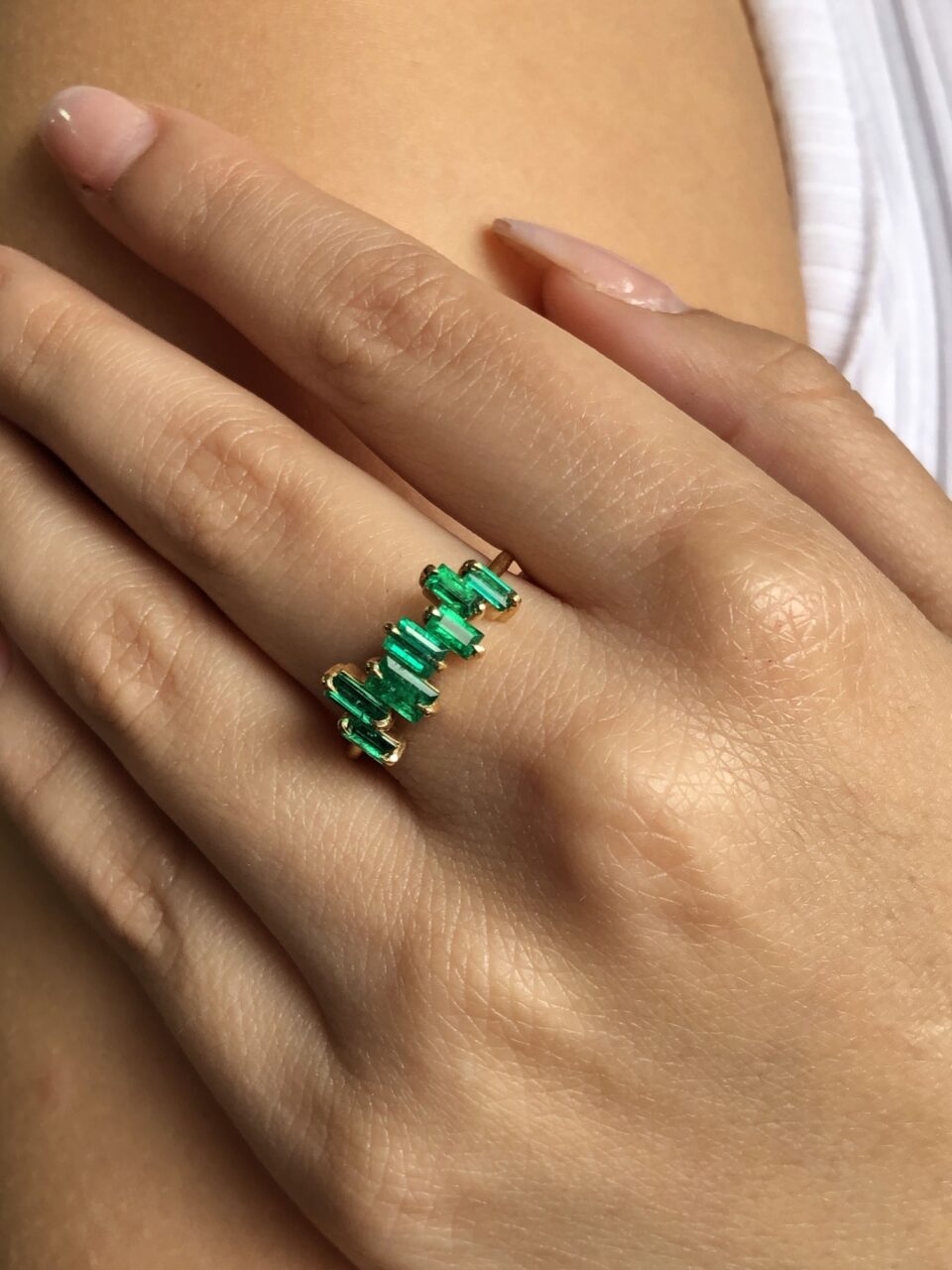 colombian emeralds, muzo emeralds, alpine green, george smith, emerald rings