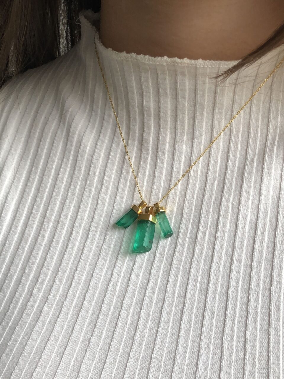 colombian emeralds, muzo emeralds, alpine green, emerald pendant, george smith