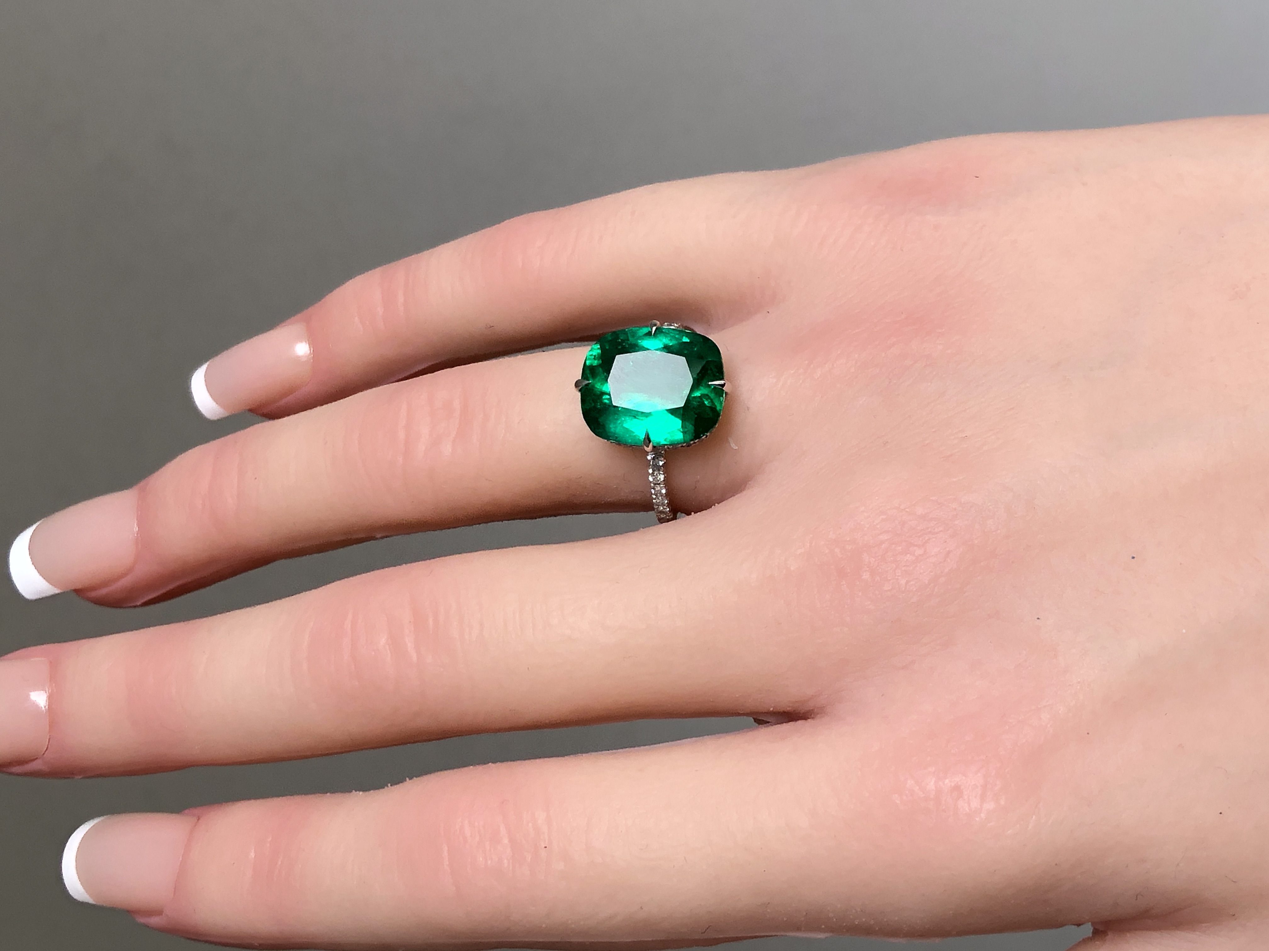 colombian emeralds, muzo emeralds, alpine green, emerald ring