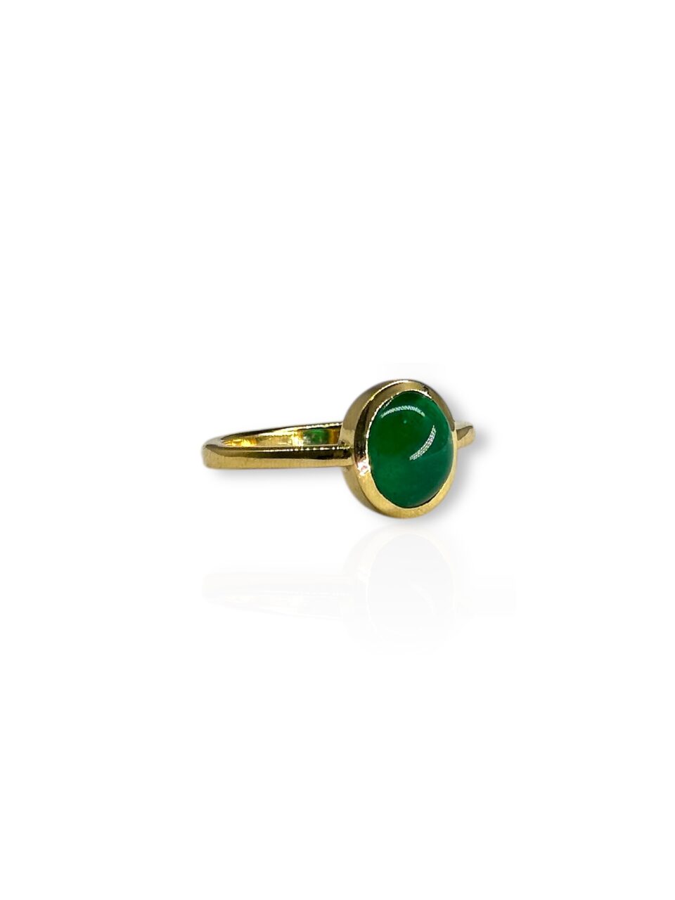 East - west cabochon emerald ring