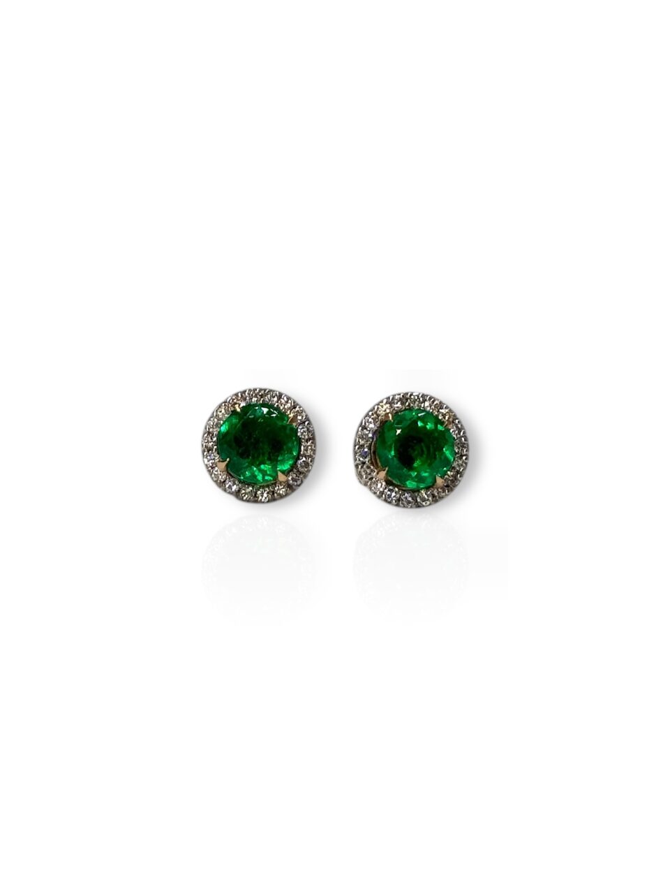 Round studs with detachable jackets