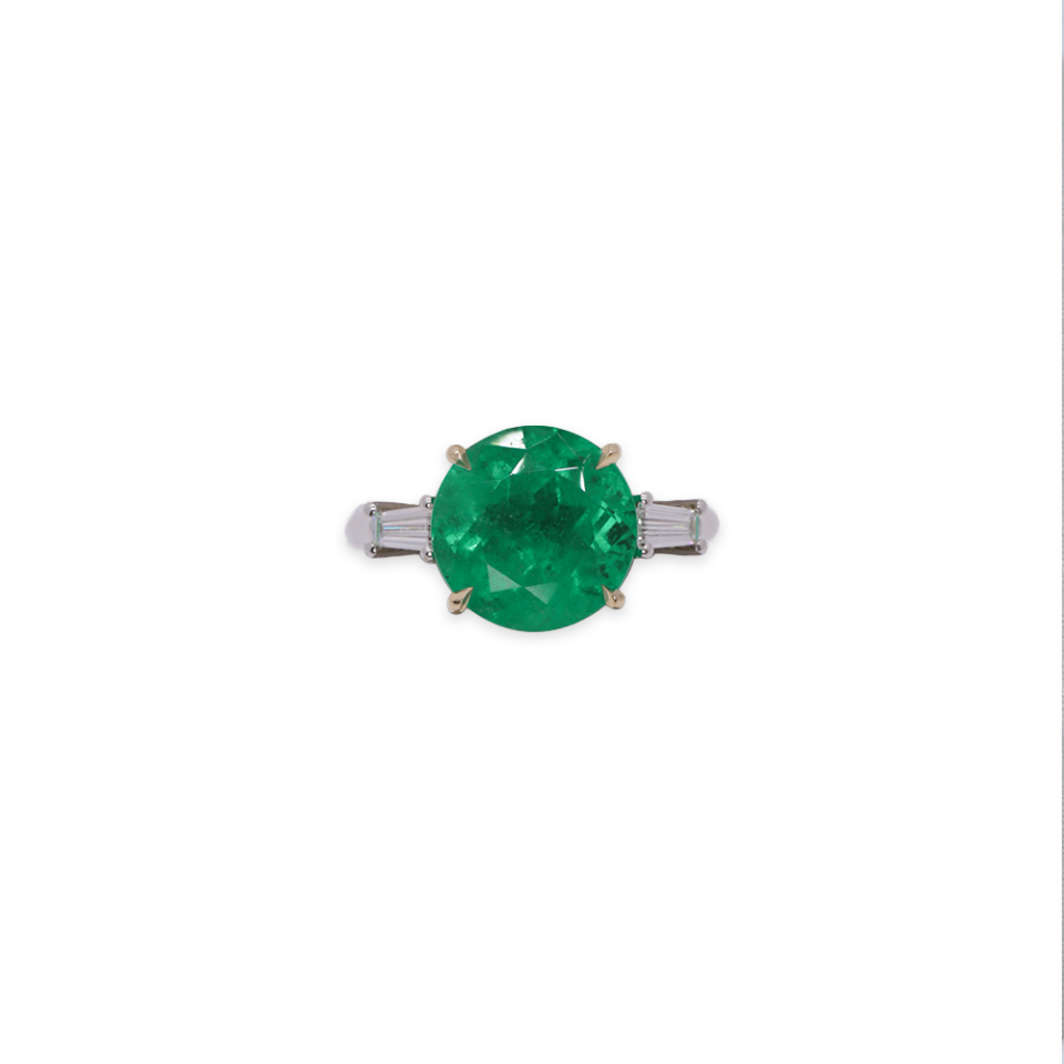 Round Y&W Emerald Ring