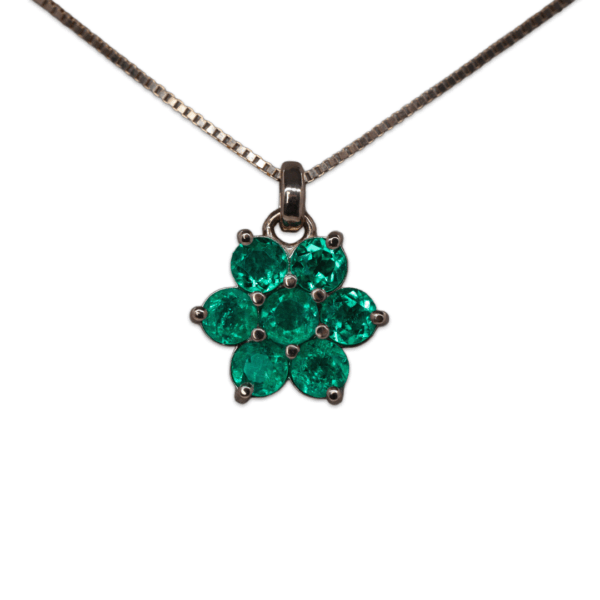 1.08 ct Round Emerald Cluster Necklace