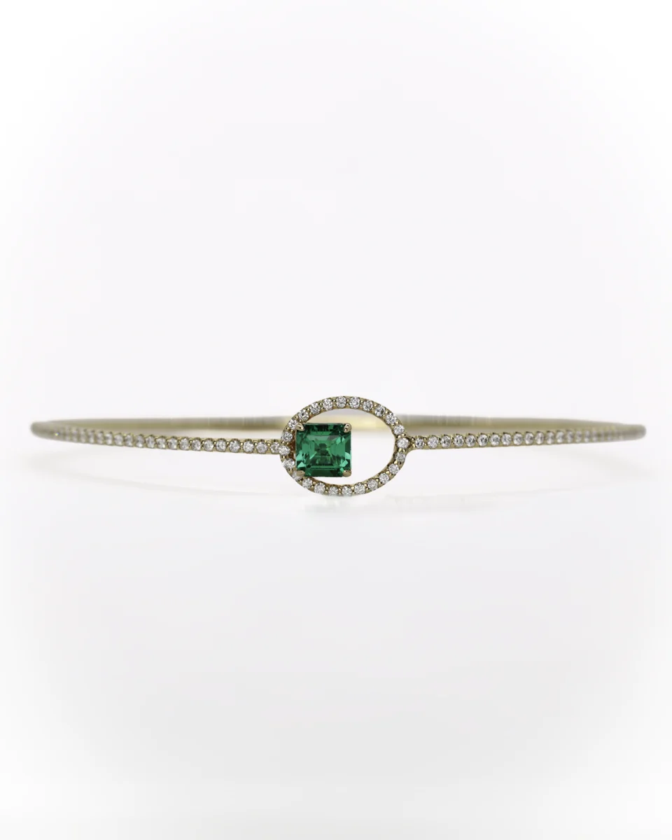 Very Fine 0.75ct emerald bangle with diamonds